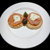 blini van gerookte zalm met boursin